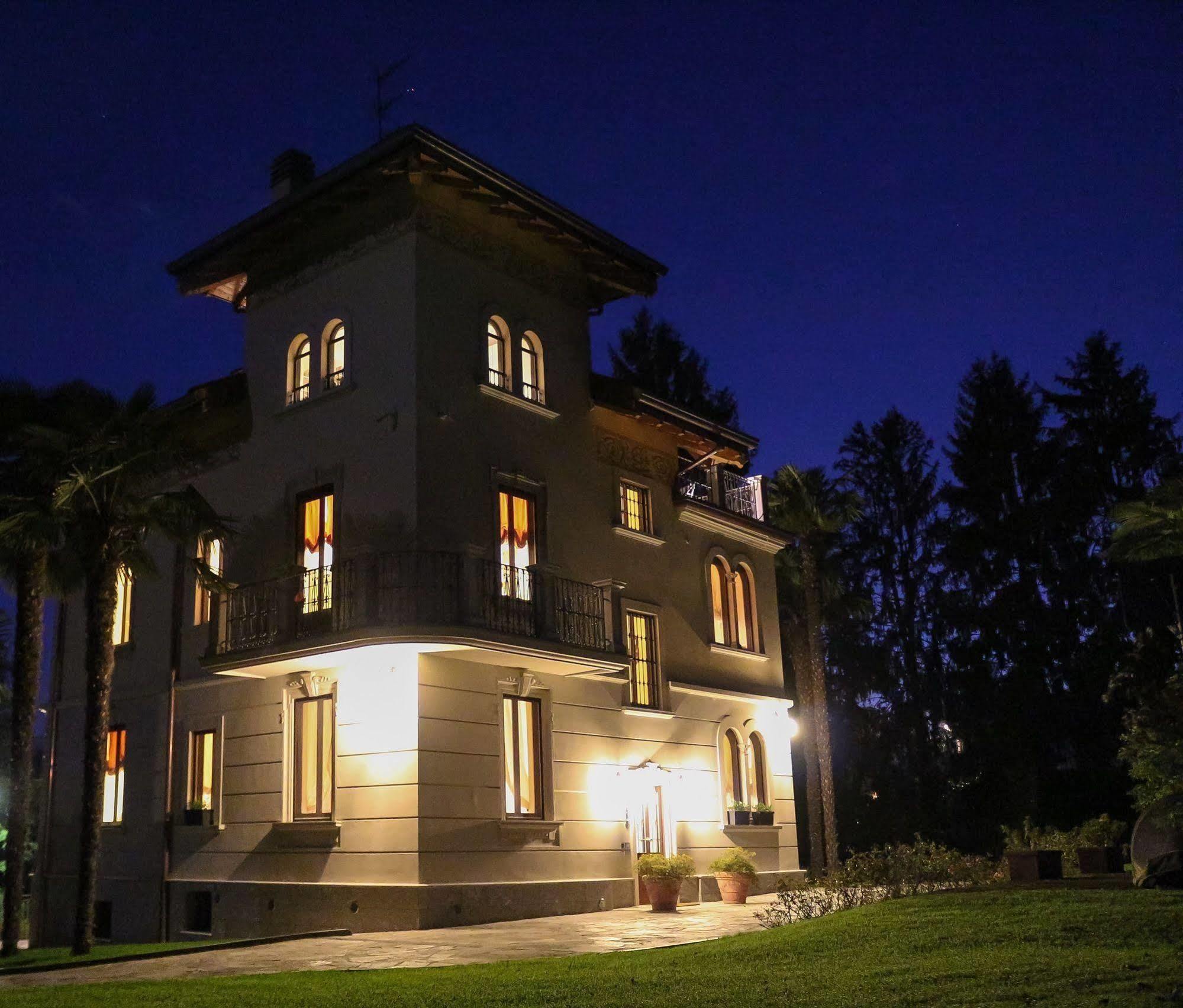 Villa Chiara B&B Biandronno Luaran gambar