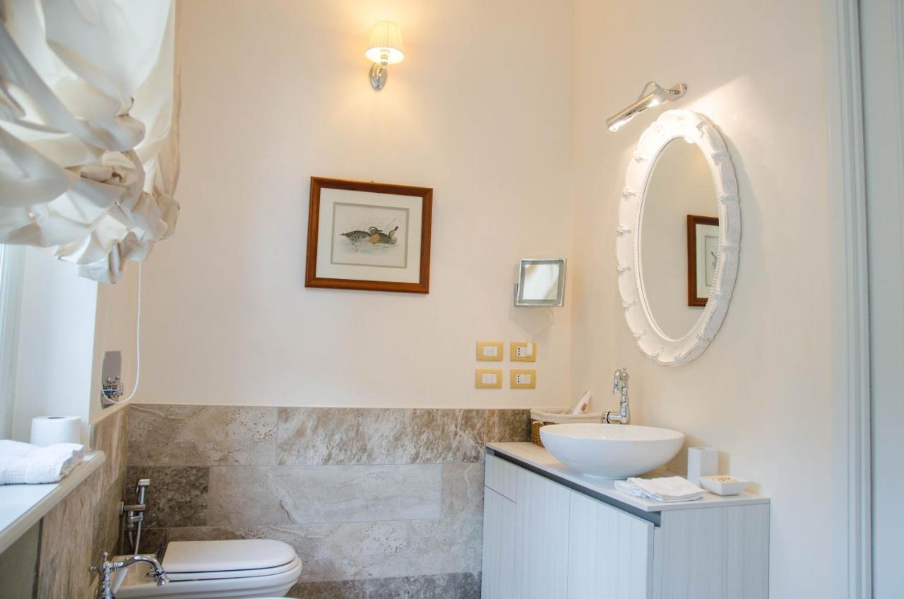 Villa Chiara B&B Biandronno Luaran gambar